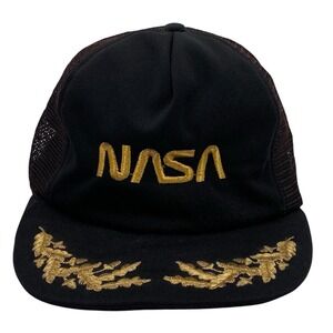 Vintage NASA Snapback‎ Mesh Back Trucker Hat Embroidered Gold Leaf Bill USA